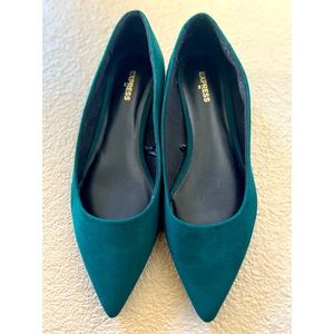 Cute Green Express Flats